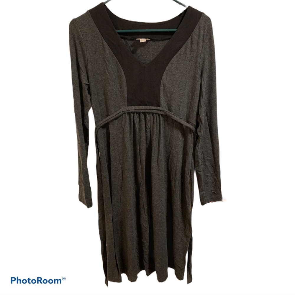 A pea in the pod maternity dress
